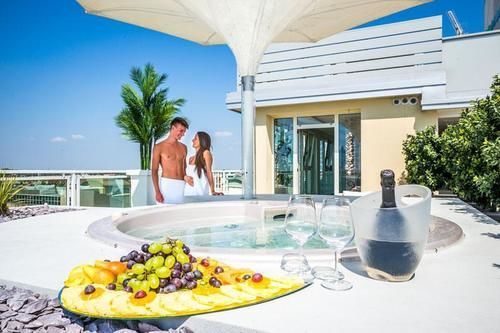 Hotel Colombo Lido di Jesolo Bagian luar foto
